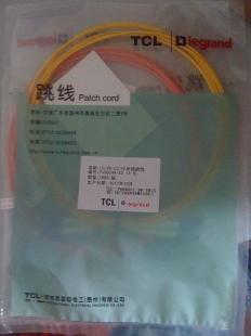 跨越線纜界域 從江西TCL光纖跳線到非傳統(tǒng)服飾的創(chuàng)意聯(lián)想